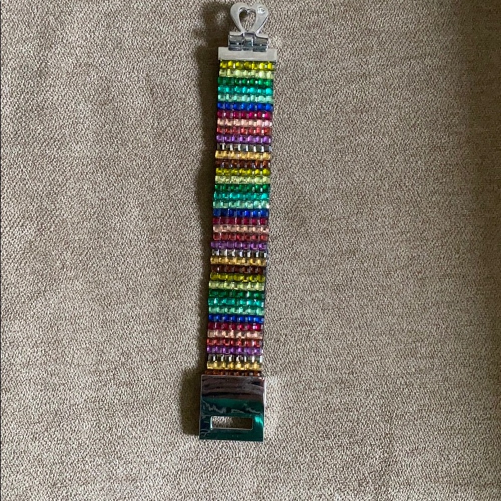 Bedazzled Heart clasp bracelet